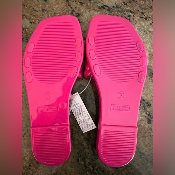 Old navy Barbie pink slides size 7 - Picture 4 of 7